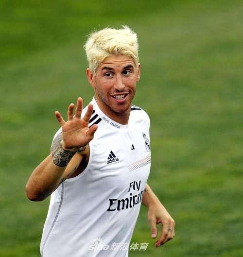 时尚达人！这些年拉莫斯换过的发型