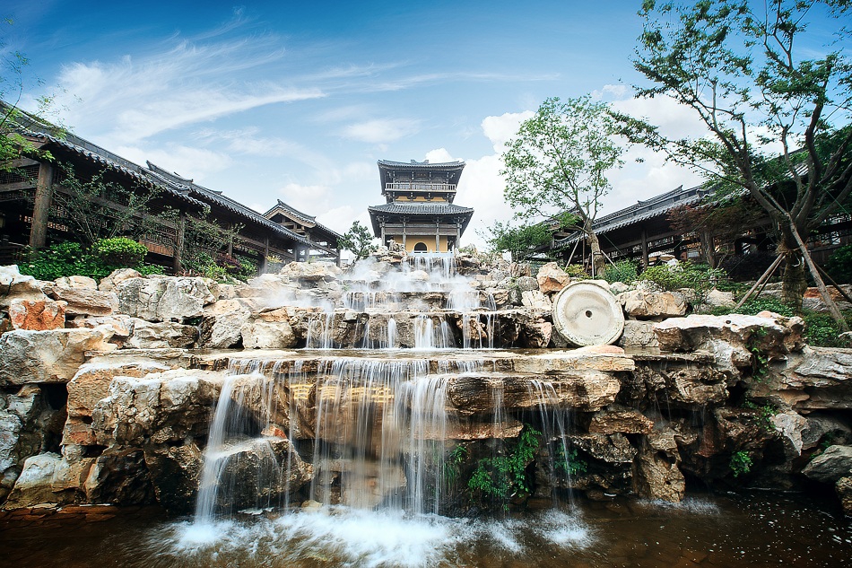 东方盐湖城