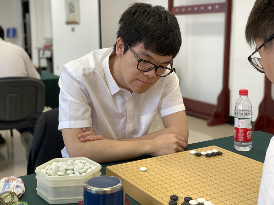 柯洁在比赛中