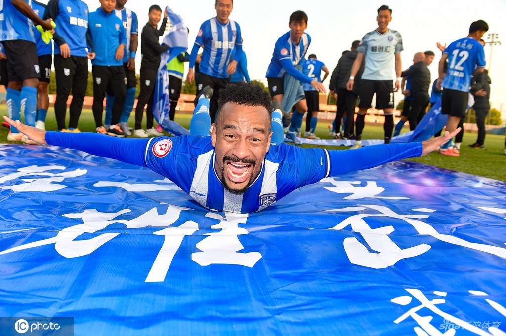 【直播】ShowMaker：以为自己在中国没那么受欢迎，结果全是人