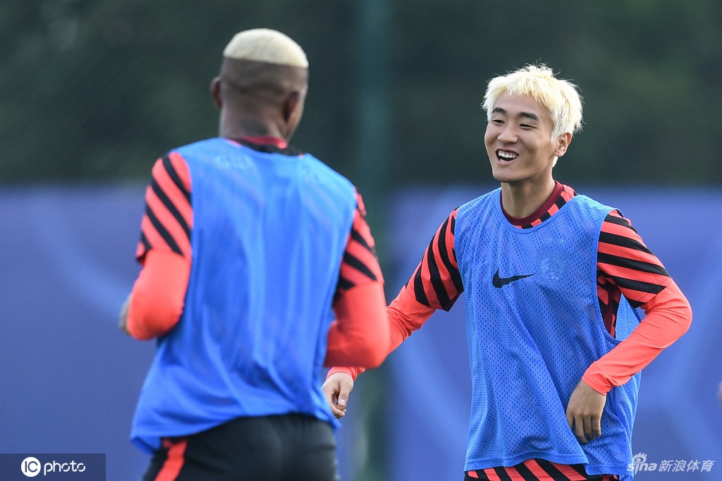 [流言板]23分钟砍29分！BR称赞杰伦