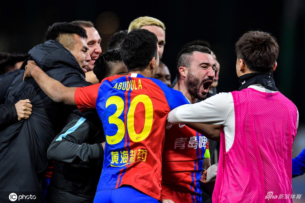 [流言板]LOL官方分享Faker本次世界赛已使用14个英雄并配文：英雄海