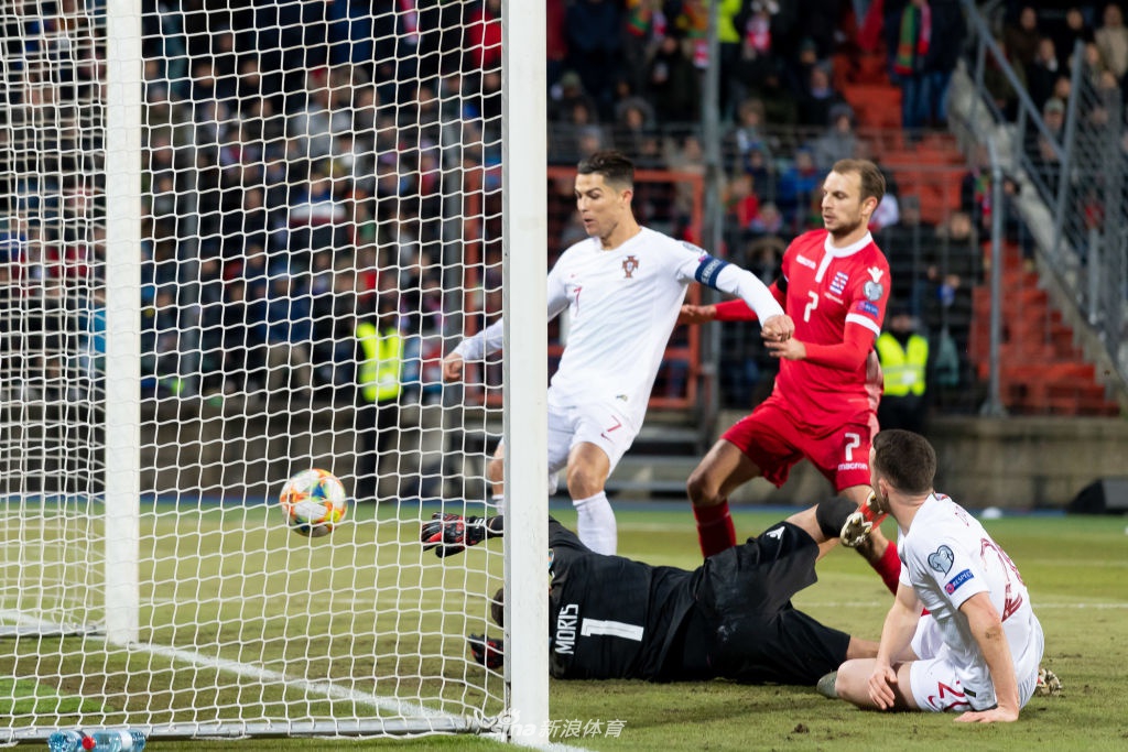 f50足球鞋-乐鱼app(leyu)官方网站-乐鱼官网