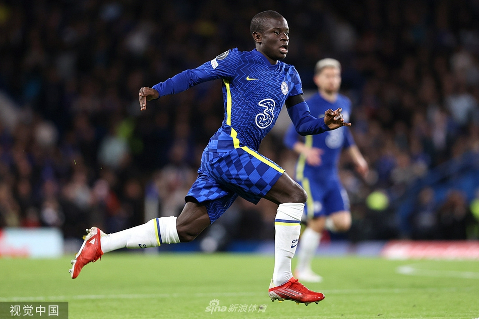 激情四射的吕迪格强行突破至禁区被拉倒，为球队赢得第二粒点球，德国铁卫起身后握拳怒吼，霸气外露。