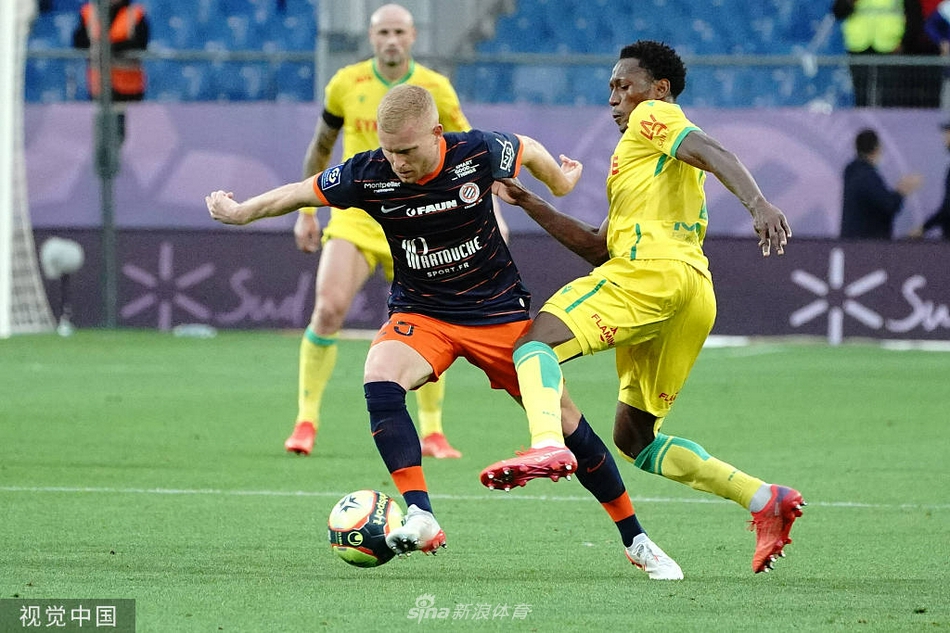 小将瓦希冷静推射远角，那一刻时间仿佛凝固，青春的锋芒在此刻化为了决定胜负的致命一击