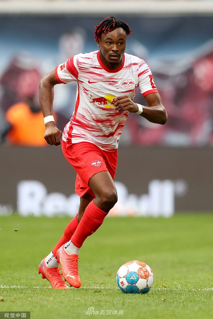 海达拉禁区中路爆射破门，将全场比分定格在令人震惊的六比零