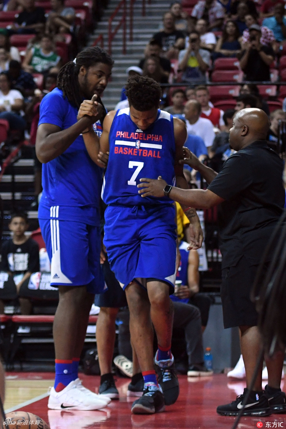 恩比德西蒙斯图片