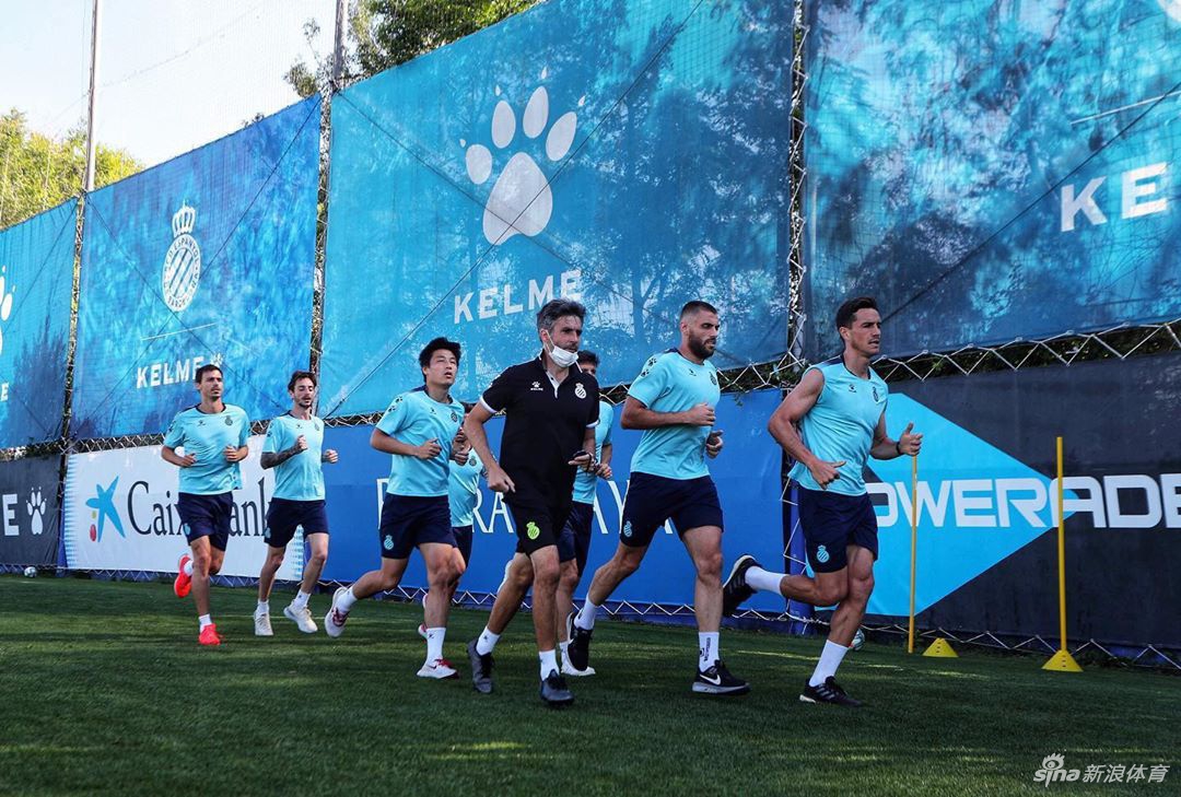 http://n.sinaimg.cn/sports/2_img/upload/cf0d0fdd/209/w1080h729/20200525/bedf-itzixrt0237474.jpg