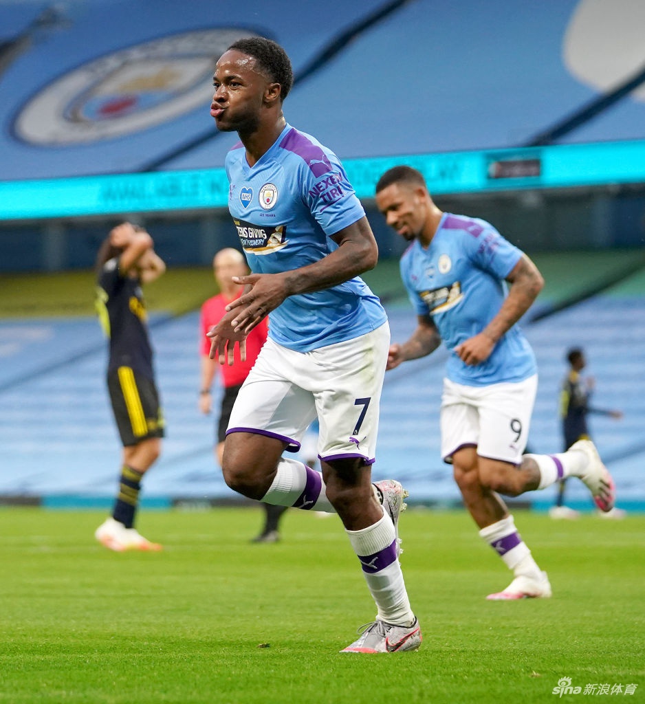 奥巴梅扬单挑沃克，速度与激情的正面交锋