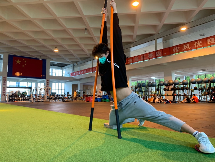 巴萨 勒沃库森-乐鱼app(leyu)官方网站-乐鱼官网