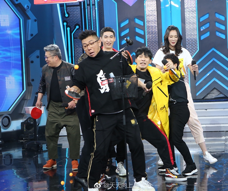 武大靖携惠若琪高敏邓亚萍上天天向上