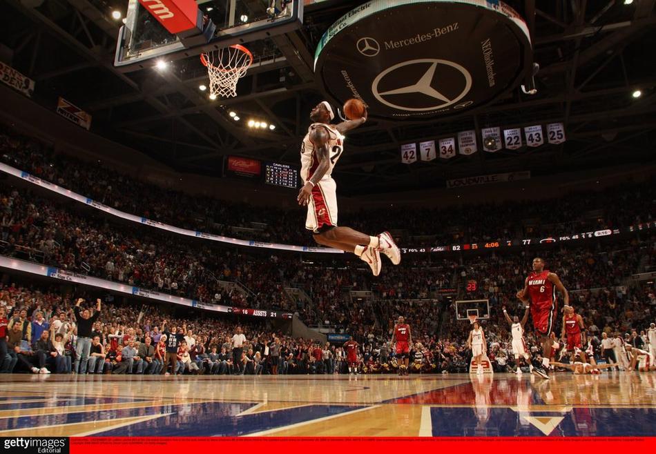 詹姆斯33岁生日快乐