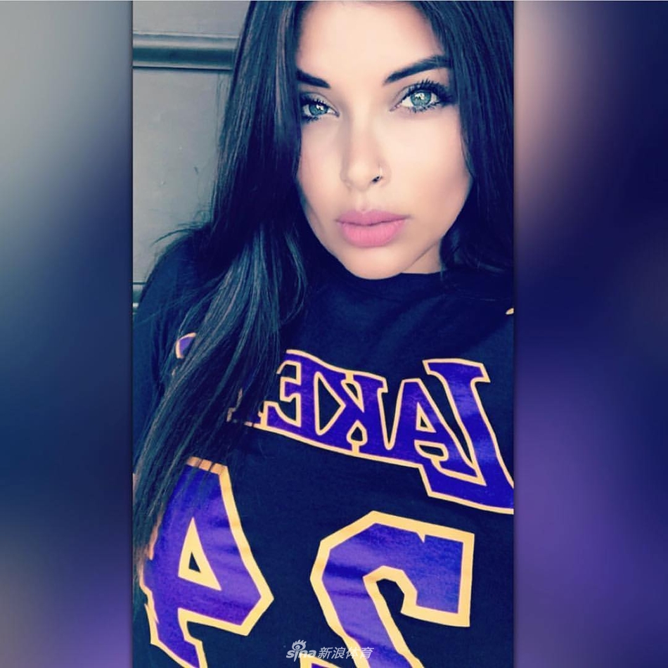 中外科比女球迷合集 颜值爆棚