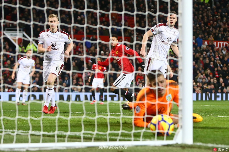 [英超]曼联2-2伯恩利