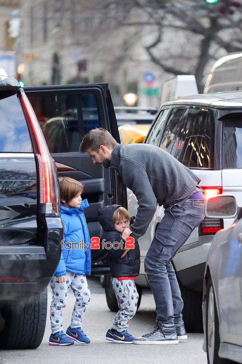 皮克带娃记 两个熊孩子跟老爸