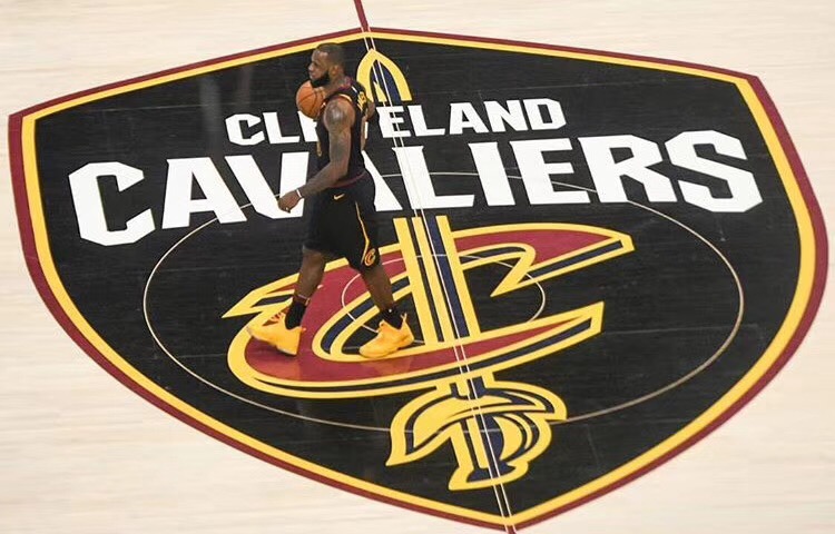 詹姆斯33岁生日快乐