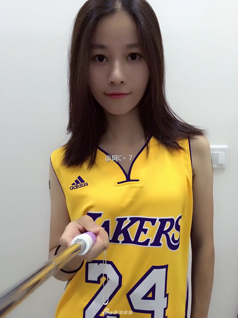 中外科比女球迷合集 颜值爆棚