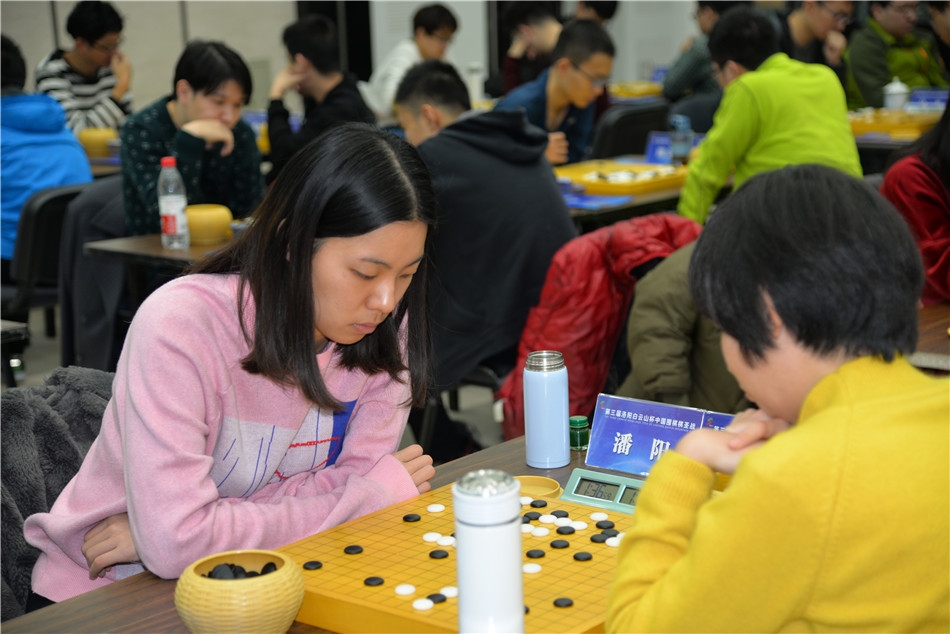 高清-棋圣战女棋手靓丽出战_高清图集_新浪网