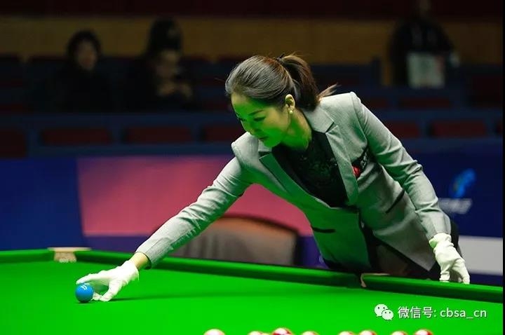 斯诺克美女裁判诸瑛执裁上海