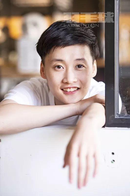 陈雨菲为杂志拍写真