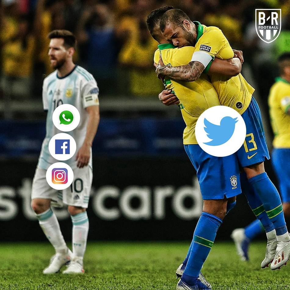 INS页面加载失败的截图，一个哭泣的表情符号占据屏幕中央，仿佛在诉说无法分享生活瞬间的无奈与委屈。