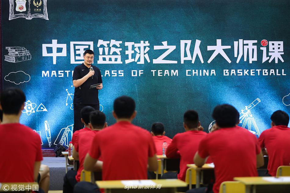 巴洛特利曼奇尼