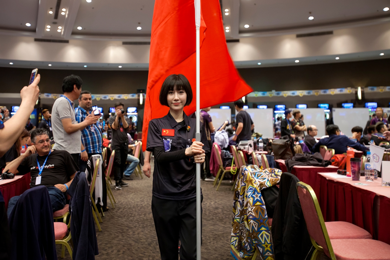 中国飞镖第一美女 周莫默_高清图集_新浪网