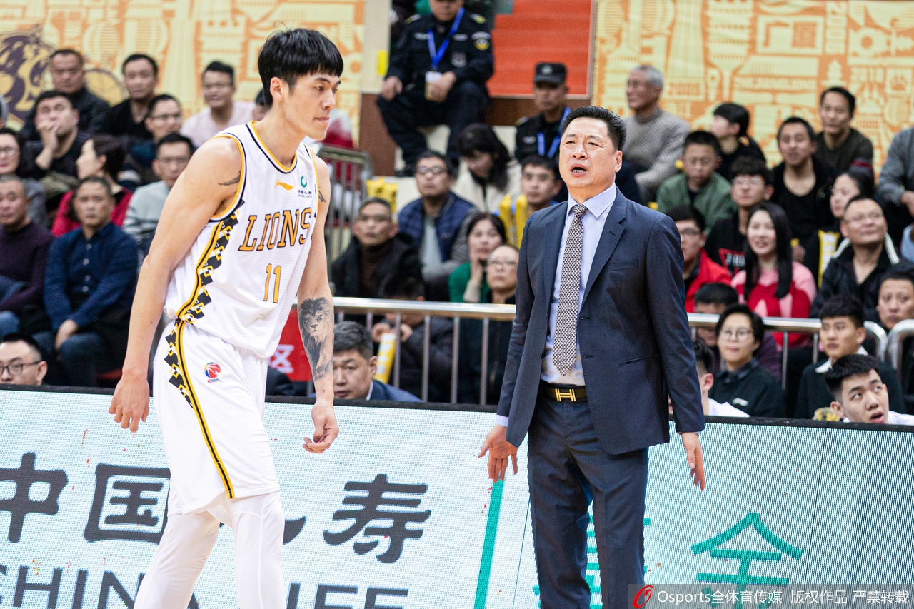 CBA经典:17-18半决赛 广厦VS山东_直播间_手机新浪网