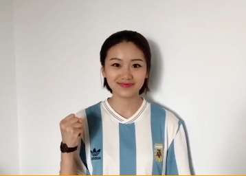 视频-於之莹为争霸赛打CALL