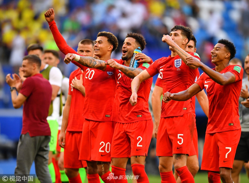 英格兰军团狂喜庆祝 三狮证明不是三喵