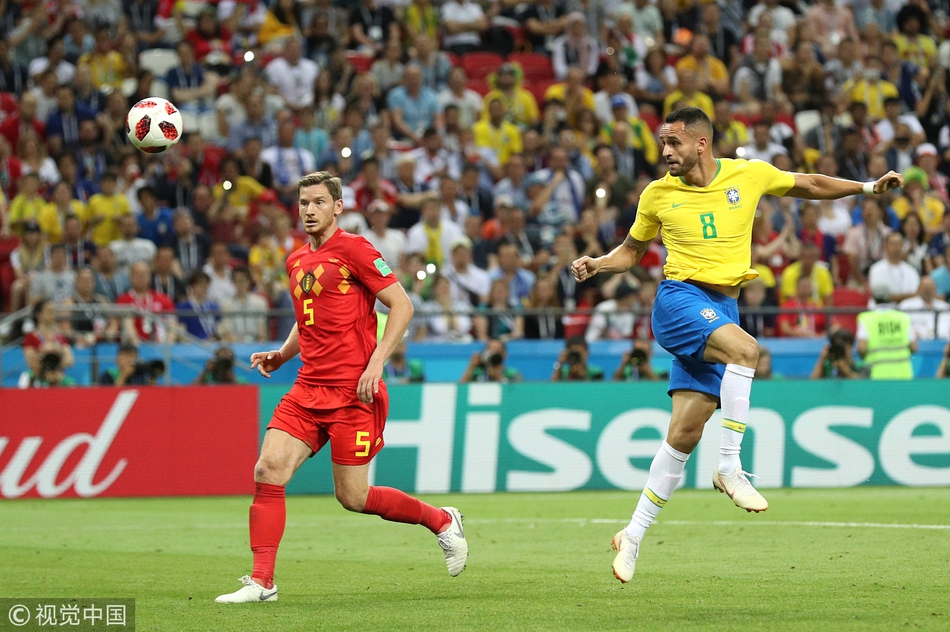 世界杯第151球！奥古斯托头球破门