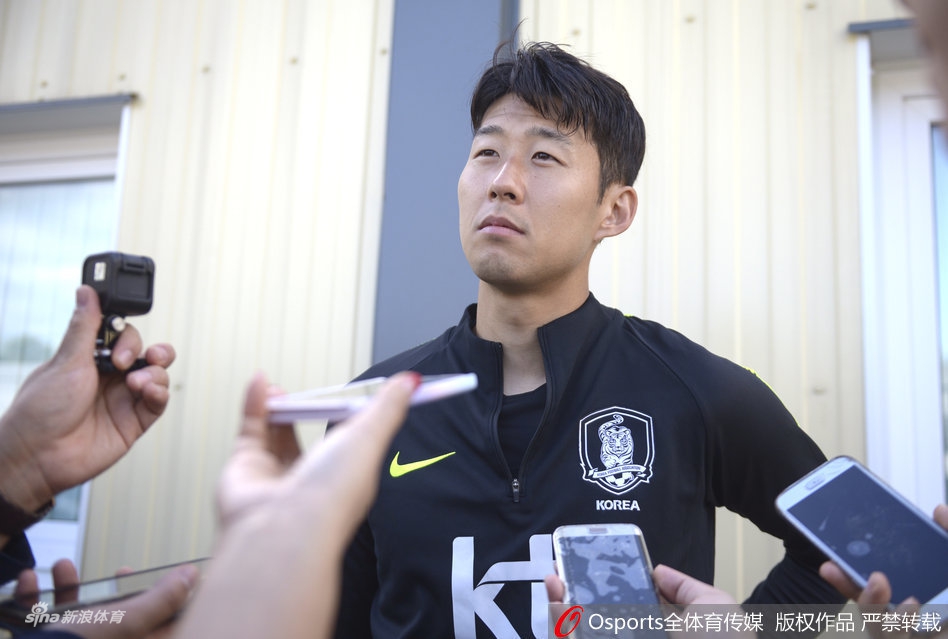 韩国队备战世界杯孙兴民接受采访
