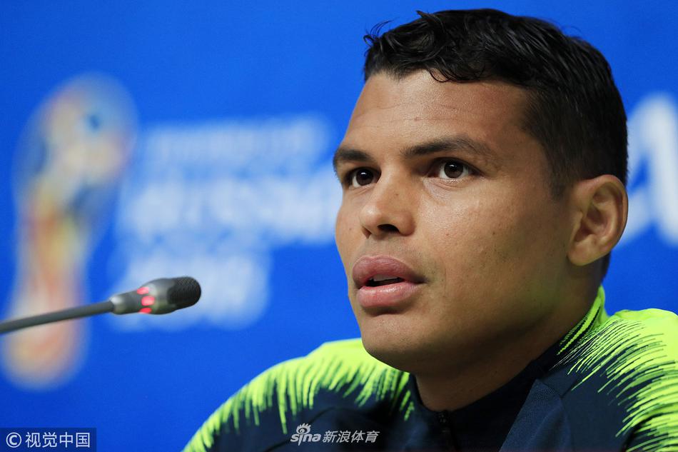 巴西训练备战并召开发布会