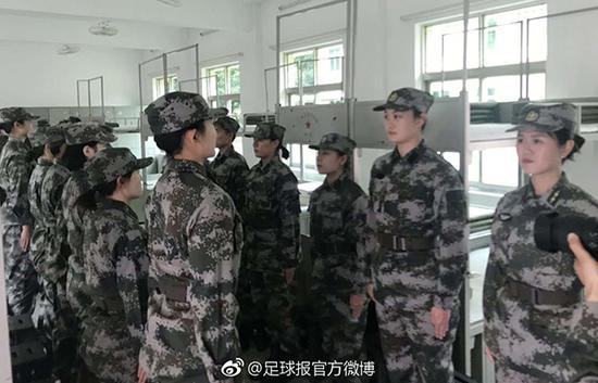 女足隊員訓練中