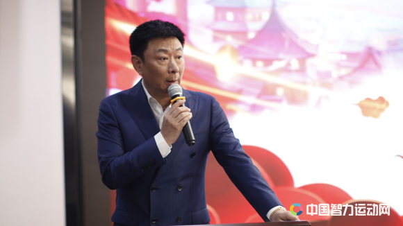 中国互联网上网服务行业协会智力竞技分会会长陈红卫发言