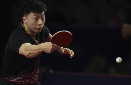 图说：马龙在比赛中 新华社图