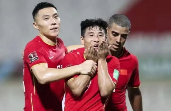 恒大足校大裁员内幕 中国足球该全信老外那一套？