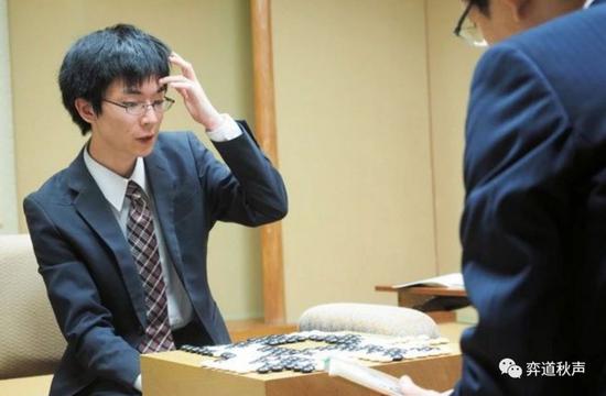 芝野虎丸首夺七大棋战挑战权 剑指张栩名人