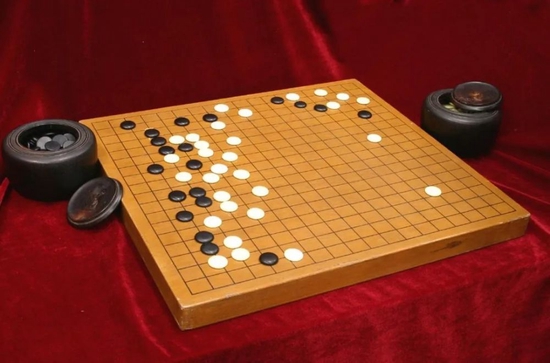 围棋独特的两面性：竞技与文化