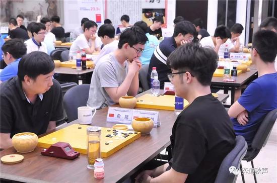 中国老将俞斌功亏一篑