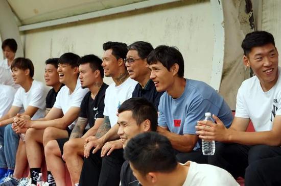 【博狗体育】根宝爱徒看望恩师武磊遗憾缺席 感叹时光都去哪了