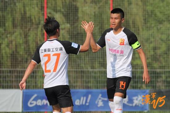 创造历史!七年来武汉卓尔首次足协杯闯关成功