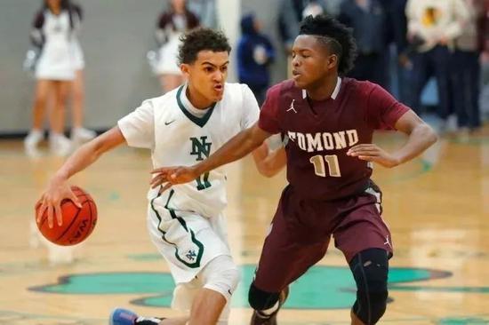 僅大學一年級就媲美Curry!他能成為下一代傳奇嗎?-黑特籃球-NBA新聞影音圖片分享社區