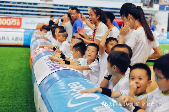 李铁:要在中国做幼儿足球培训体系 孩子开心最