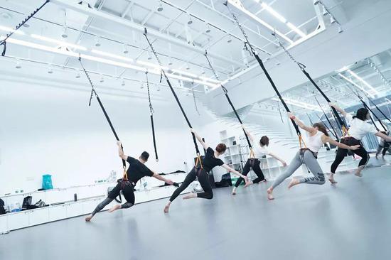 如何解救沉睡的健身卡 揭秘室内蹦极运动馆的