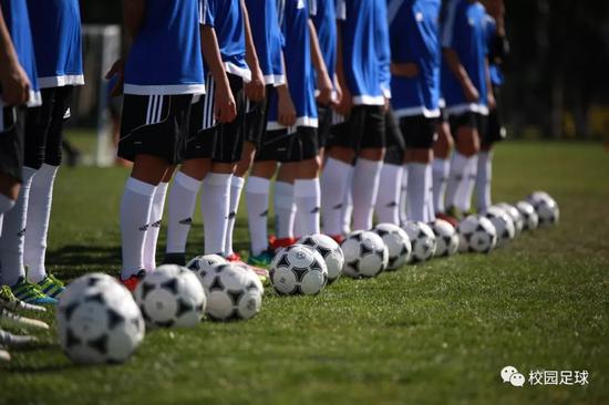 【博狗扑克】教育部领导:足球影响学习没依据 要加大体育中考分值 【博狗扑克】教育部领导:足球影响学习没依据 要加大体育中考分值