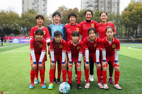 2019国际足联女足世界杯奖杯巡展·中国站在