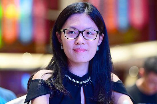 侯逸凡出席全国国际象棋学校锦标赛 （图片来源：视觉中国）