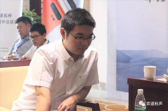 小米主将位获胜