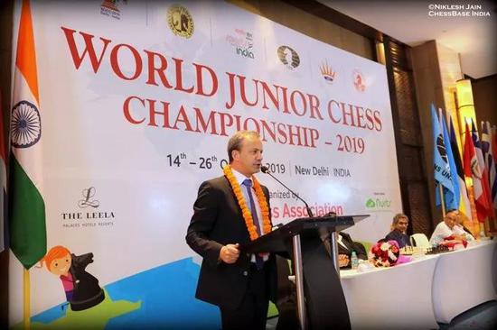 国际棋联主席德沃尔科维奇出席开幕式并致辞